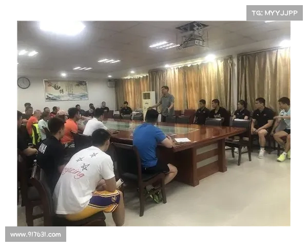 高尔夫运动员如何通过科学训练与心理调节提升比赛表现与竞技水平 高尔夫运动员如何通过科学训练与心理调节提升比赛表现与竞技水平